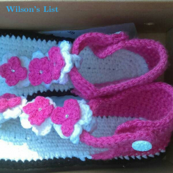 adult female crochet slippers 
