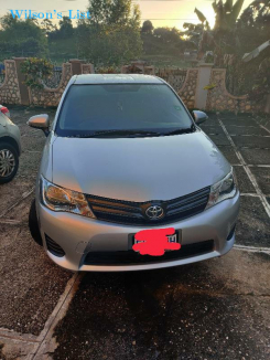 Toyota Corolla Axio 2014